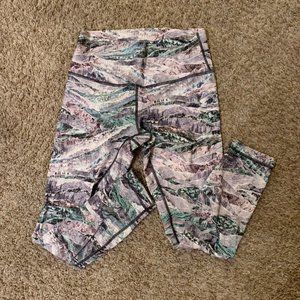 Wunder Under HR Tight 25" *Full-On Luxtreme